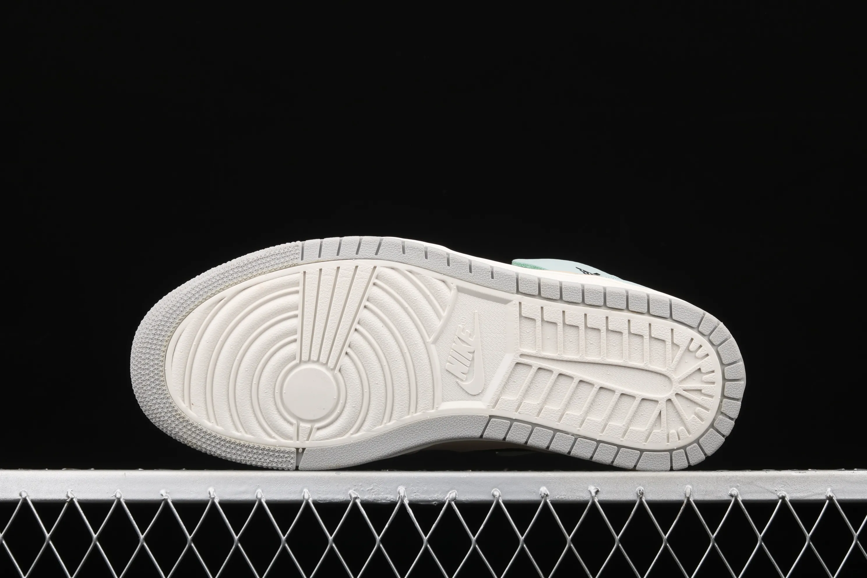 All categories Air Jordan Jordan series basketball shoes Air Jordan 1 High Z version Air Jordan 1 Zoom Air CMFT “Easter” AJ1 Joe 1 Macaron Easter Egg CT0979-101